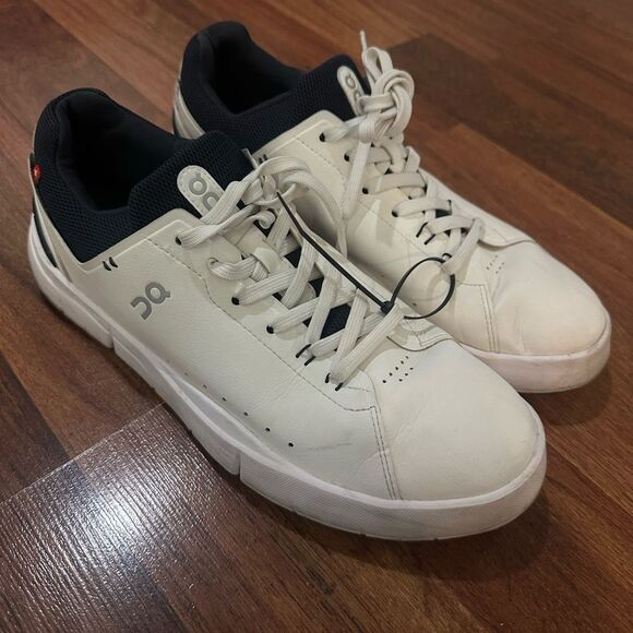 On Running Men's Cream and Black Sneakers size 10.5 - Picture 2 of 11